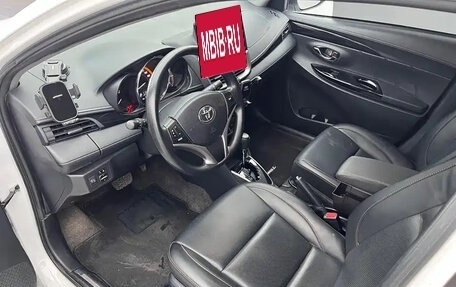 Toyota Yaris XP150 рестайлинг, 2021 год, 1 200 000 рублей, 12 фотография