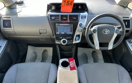 Toyota Prius Alpha I (ZVW40/41), 2013 год, 1 299 000 рублей, 16 фотография