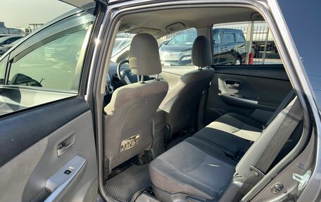 Toyota Prius Alpha I (ZVW40/41), 2013 год, 1 299 000 рублей, 18 фотография