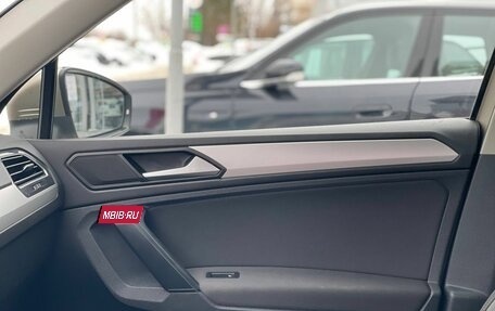 Volkswagen Tiguan II, 2019 год, 2 320 000 рублей, 11 фотография