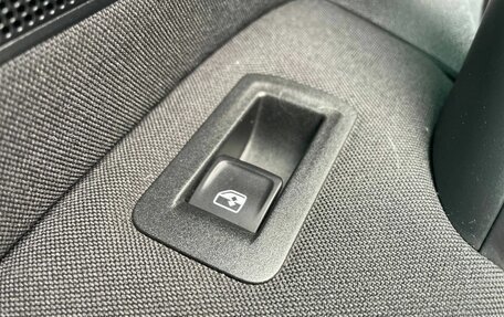 Volkswagen Tiguan II, 2019 год, 2 320 000 рублей, 22 фотография