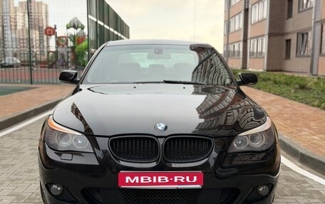 BMW 5 серия, 2003 год, 1 030 000 рублей, 1 фотография