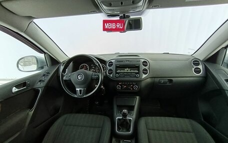 Volkswagen Tiguan I, 2012 год, 910 000 рублей, 13 фотография