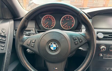 BMW 5 серия, 2003 год, 1 030 000 рублей, 13 фотография