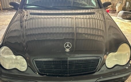 Mercedes-Benz C-Класс, 2002 год, 550 000 рублей, 4 фотография