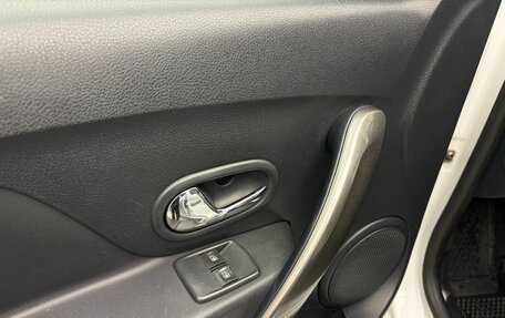 Renault Logan II, 2014 год, 739 900 рублей, 14 фотография