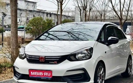 Honda Fit, 2021 год, 1 150 000 рублей, 1 фотография