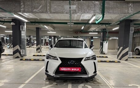 Lexus UX I, 2019 год, 2 900 000 рублей, 2 фотография