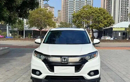 Honda Vezel, 2021 год, 1 380 000 рублей, 2 фотография