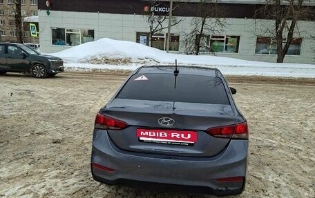 Hyundai Solaris II рестайлинг, 2019 год, 1 050 000 рублей, 7 фотография