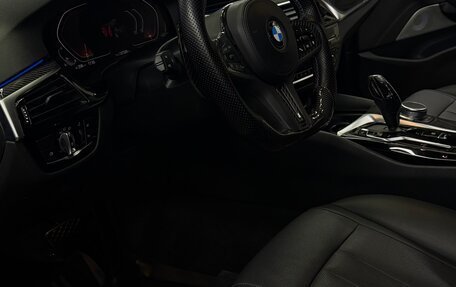 BMW 5 серия, 2021 год, 5 600 000 рублей, 15 фотография