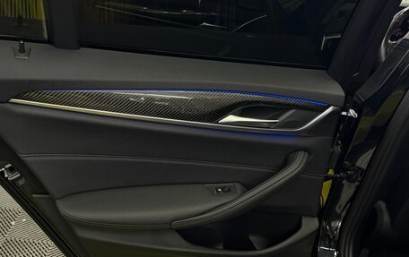 BMW 5 серия, 2021 год, 5 600 000 рублей, 26 фотография