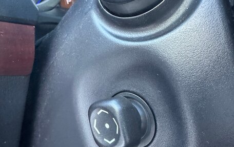 Toyota Land Cruiser Prado 150 рестайлинг 2, 2014 год, 3 950 000 рублей, 11 фотография