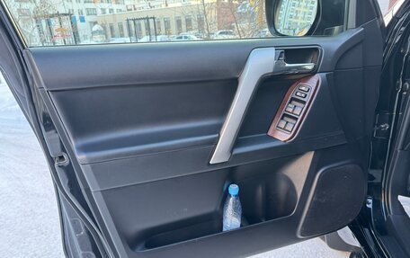 Toyota Land Cruiser Prado 150 рестайлинг 2, 2014 год, 3 950 000 рублей, 24 фотография