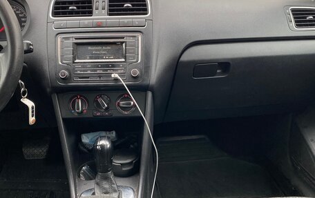 Volkswagen Polo VI (EU Market), 2011 год, 640 000 рублей, 7 фотография