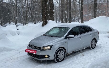 Volkswagen Polo VI (EU Market), 2011 год, 640 000 рублей, 3 фотография