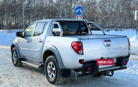 Mitsubishi L200 IV рестайлинг, 2007 год, 995 000 рублей, 4 фотография