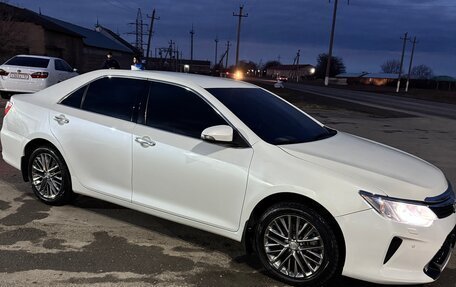 Toyota Camry, 2016 год, 1 990 000 рублей, 5 фотография