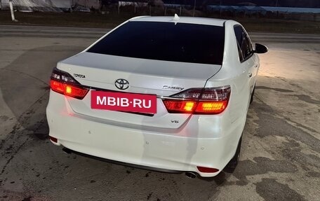 Toyota Camry, 2016 год, 1 990 000 рублей, 7 фотография