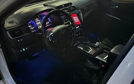 Toyota Camry, 2016 год, 1 990 000 рублей, 11 фотография