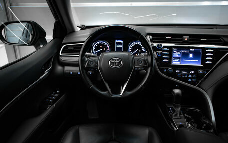 Toyota Camry, 2020 год, 2 960 000 рублей, 9 фотография