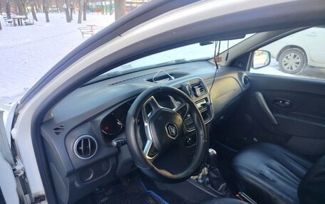 Renault Logan II, 2018 год, 500 000 рублей, 1 фотография