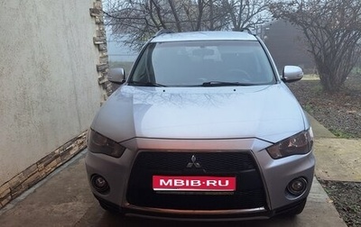 Mitsubishi Outlander III рестайлинг 3, 2010 год, 900 000 рублей, 1 фотография