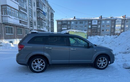 Dodge Journey I, 2011 год, 1 000 000 рублей, 3 фотография