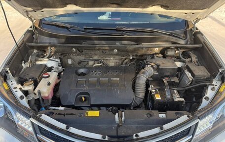 Toyota RAV4, 2015 год, 2 200 000 рублей, 3 фотография