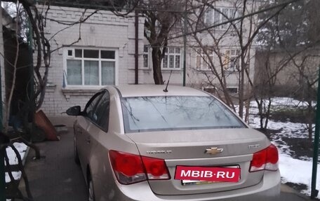 Chevrolet Cruze II, 2010 год, 690 000 рублей, 7 фотография
