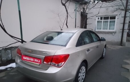 Chevrolet Cruze II, 2010 год, 690 000 рублей, 5 фотография