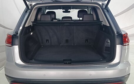 Volkswagen Touareg III, 2019 год, 4 600 000 рублей, 7 фотография