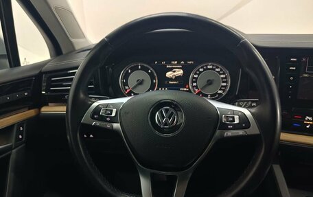 Volkswagen Touareg III, 2019 год, 4 600 000 рублей, 11 фотография