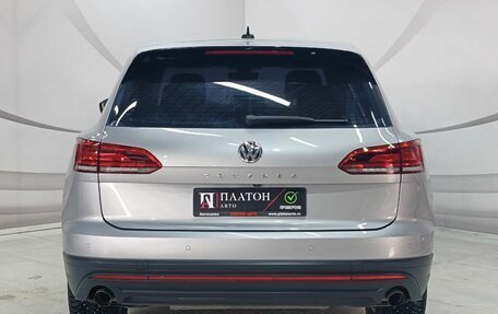Volkswagen Touareg III, 2019 год, 4 600 000 рублей, 6 фотография