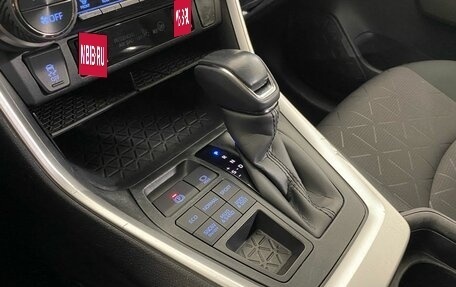 Toyota RAV4, 2020 год, 2 997 000 рублей, 21 фотография