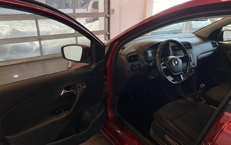 Volkswagen Polo VI (EU Market), 2015 год, 840 000 рублей, 19 фотография