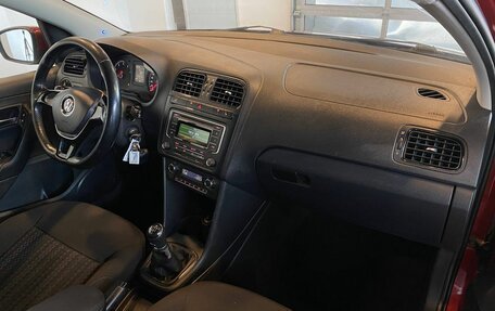 Volkswagen Polo VI (EU Market), 2015 год, 840 000 рублей, 12 фотография