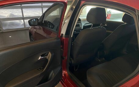 Volkswagen Polo VI (EU Market), 2015 год, 840 000 рублей, 22 фотография