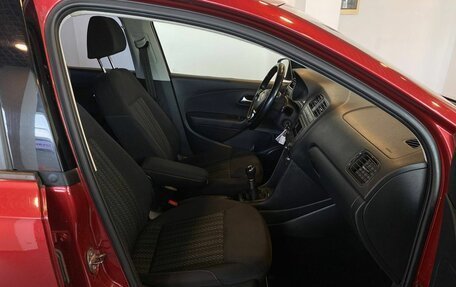 Volkswagen Polo VI (EU Market), 2015 год, 840 000 рублей, 36 фотография