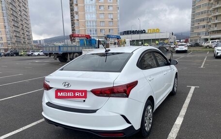 Hyundai Solaris II рестайлинг, 2021 год, 1 550 000 рублей, 5 фотография