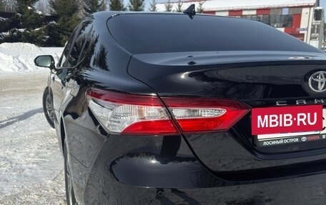 Toyota Camry, 2020 год, 2 350 000 рублей, 3 фотография