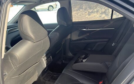 Toyota Camry, 2020 год, 2 350 000 рублей, 15 фотография