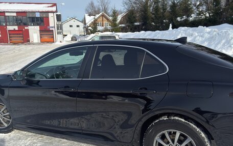 Toyota Camry, 2020 год, 2 350 000 рублей, 17 фотография