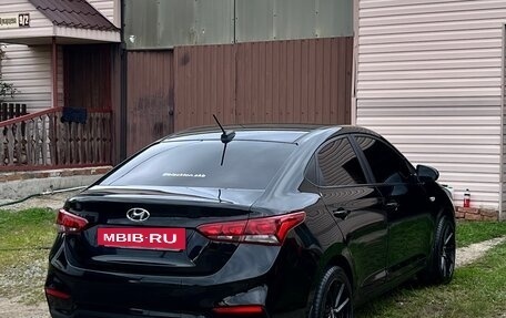 Hyundai Solaris II рестайлинг, 2017 год, 1 299 000 рублей, 4 фотография