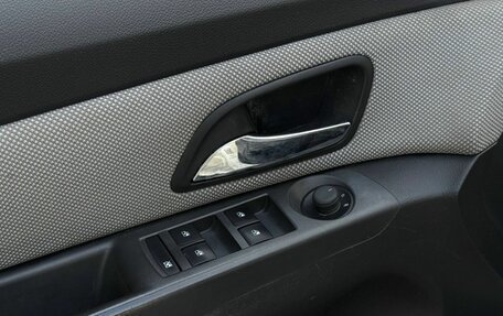 Chevrolet Cruze II, 2013 год, 646 000 рублей, 21 фотография