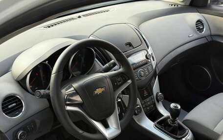 Chevrolet Cruze II, 2013 год, 646 000 рублей, 15 фотография