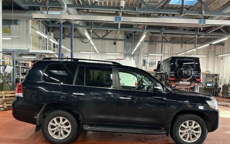 Toyota Land Cruiser 200, 2020 год, 7 880 000 рублей, 6 фотография