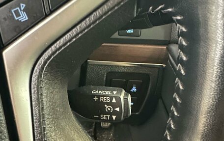 Toyota Land Cruiser 200, 2020 год, 7 880 000 рублей, 11 фотография