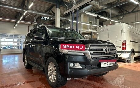 Toyota Land Cruiser 200, 2020 год, 7 880 000 рублей, 2 фотография