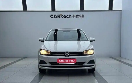 Volkswagen Polo, 2021 год, 1 000 000 рублей, 2 фотография